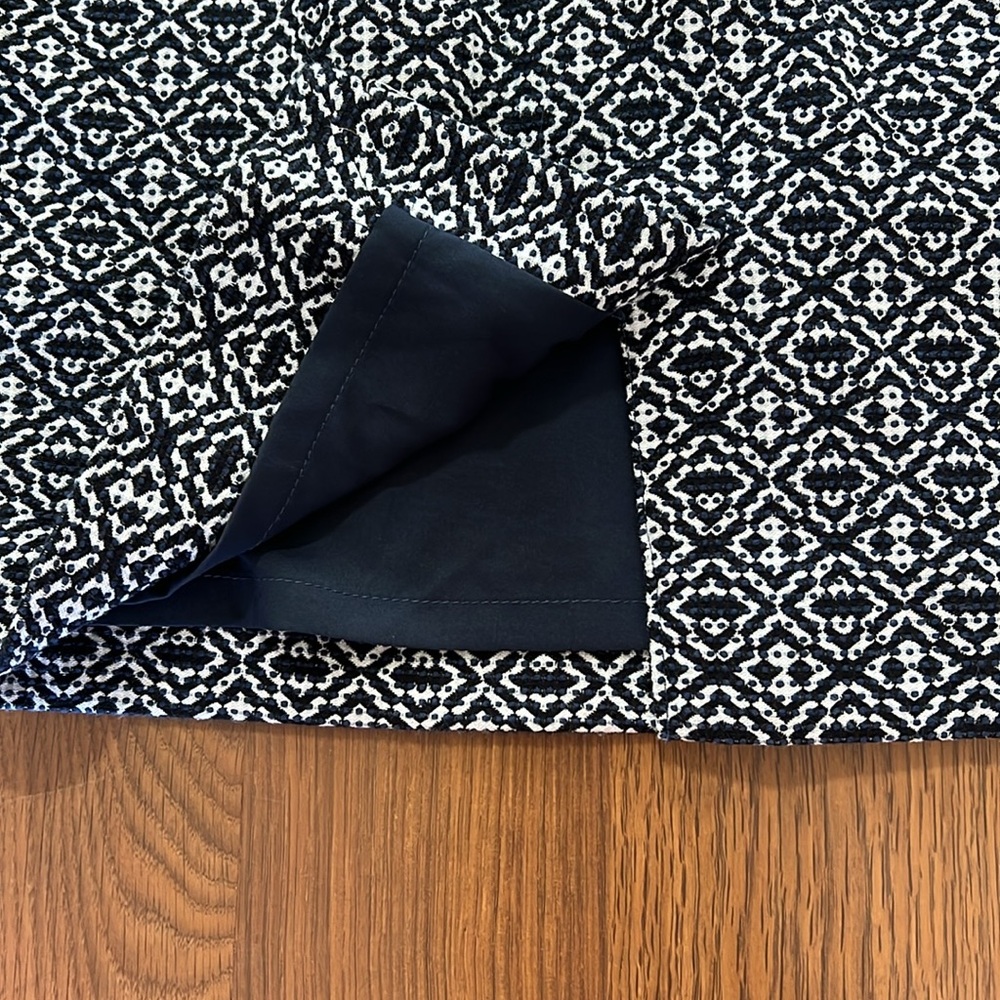 The Limited Dress - Picture 4 of 6